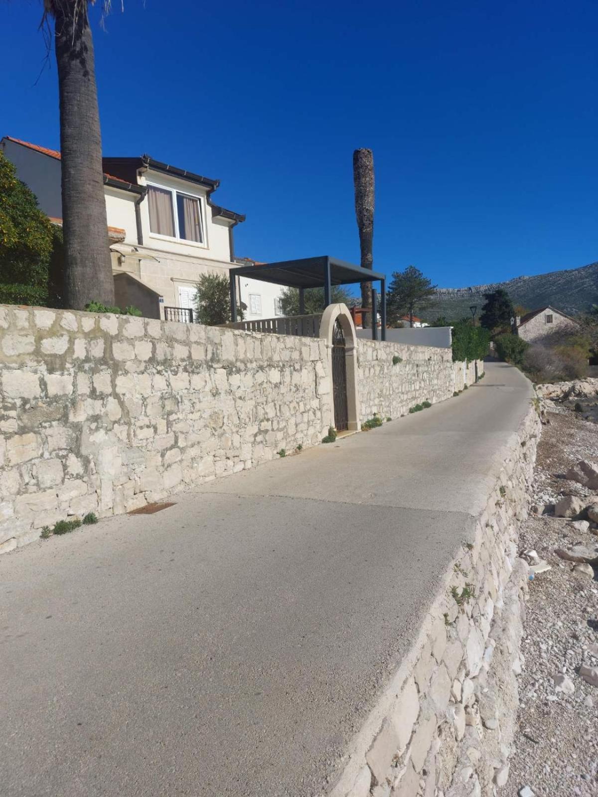 Holiday Home Luna Orebic Exterior photo